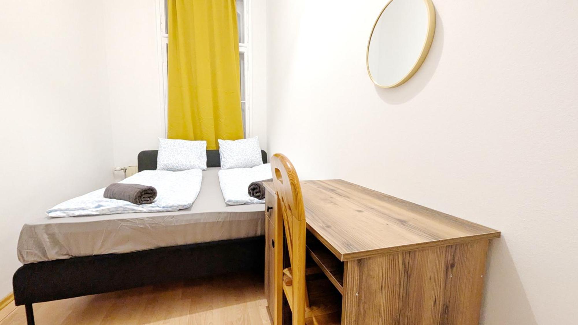 Spacious - 15 Min From Airport & Center, 5 Min From Main-bus Station Ez 12 Homestay Vienna