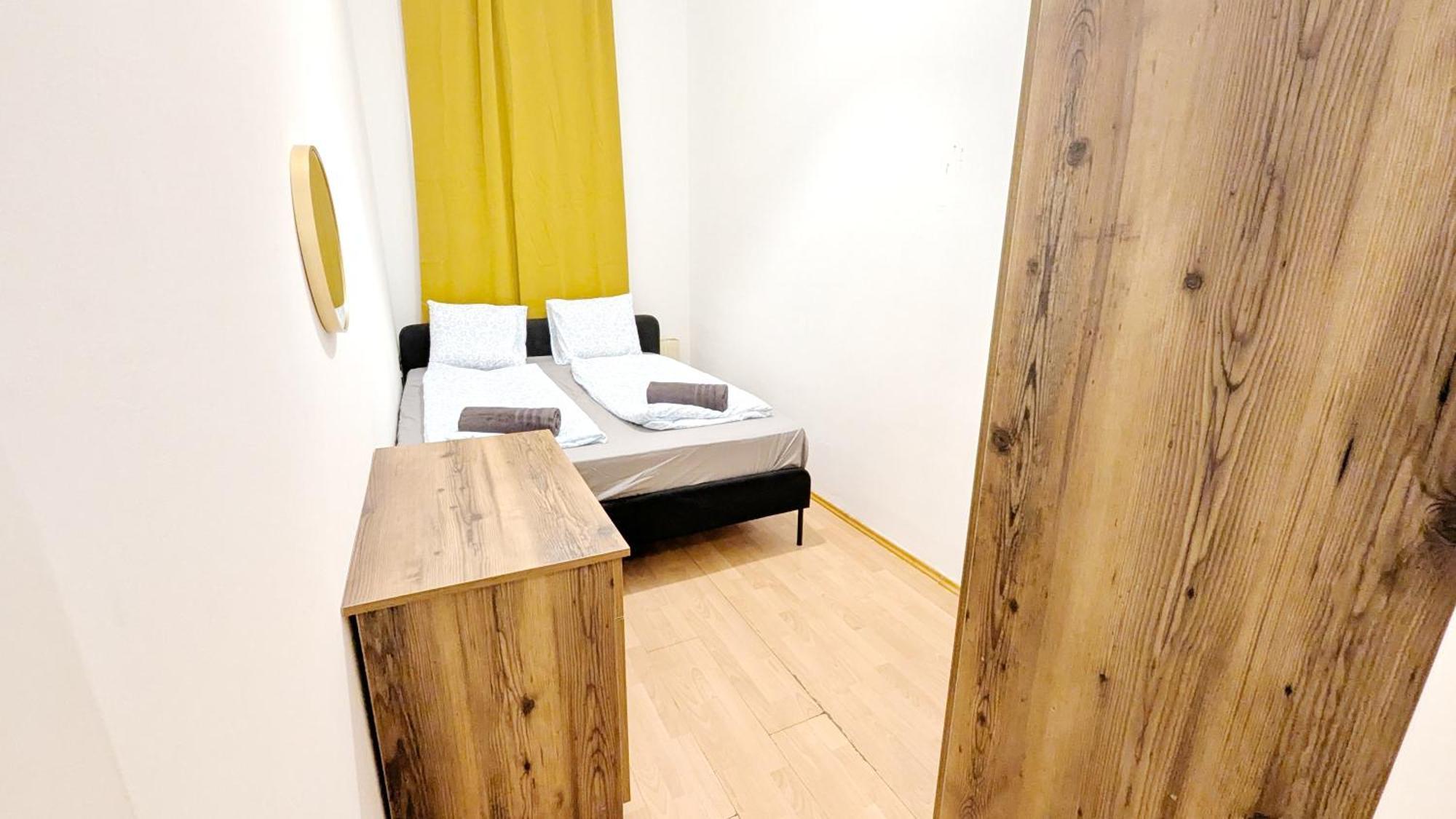 Homestay Spacious - 15 Min From Airport & Center, 5 Min From Main-bus Station Ez 12 Vienna